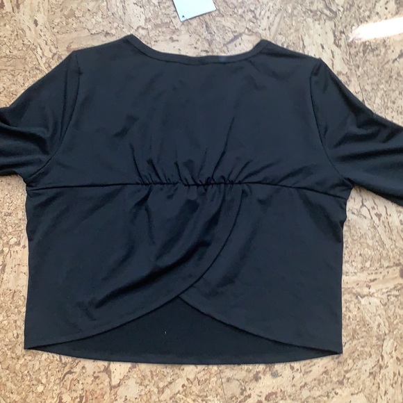 Athleta Womens Black Cropped Avery L/S Twisted Top - Picture 5 of 5